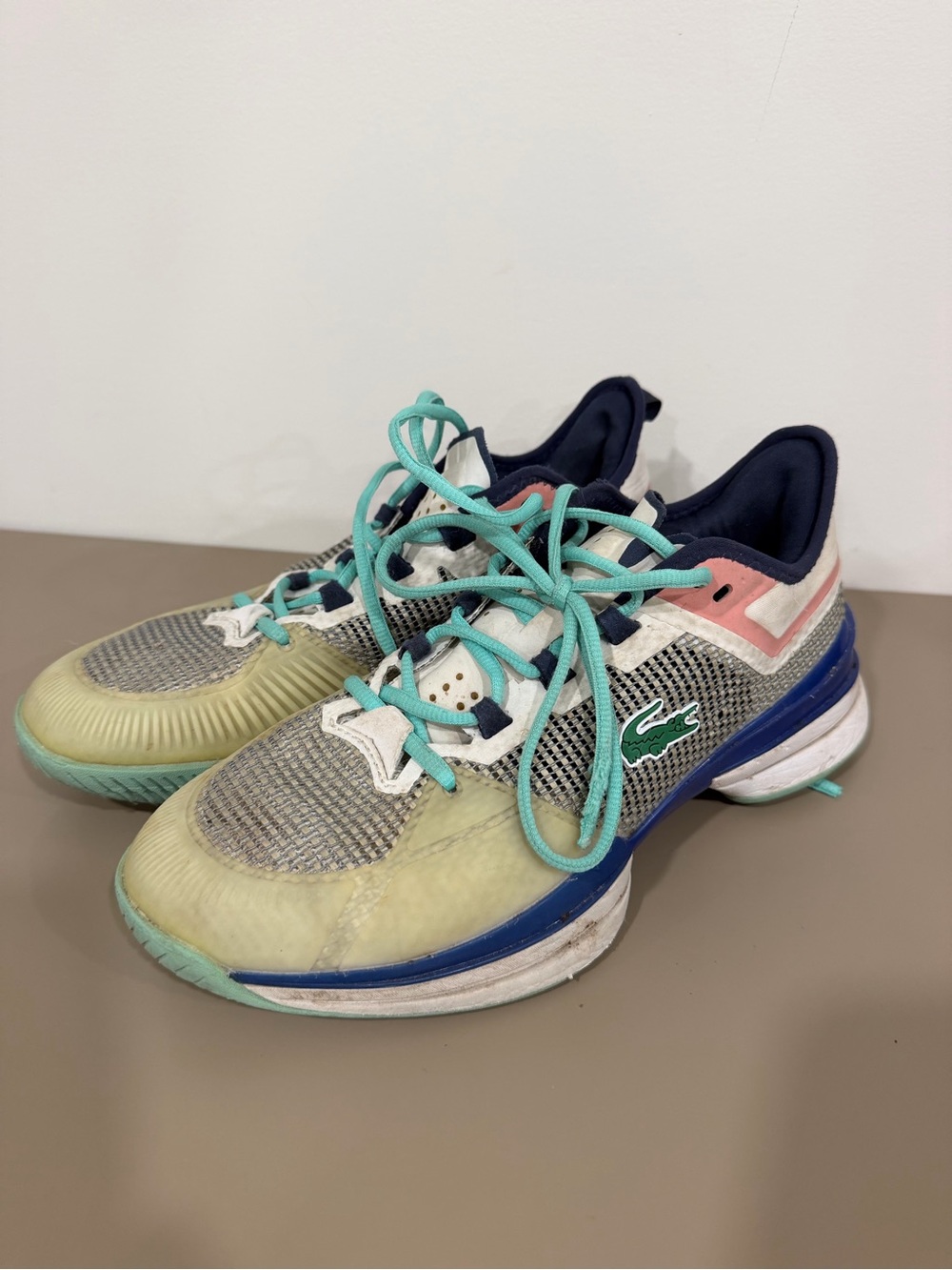 Lacoste Women’s Multicolor tennis court sneakers- Mint & Navy